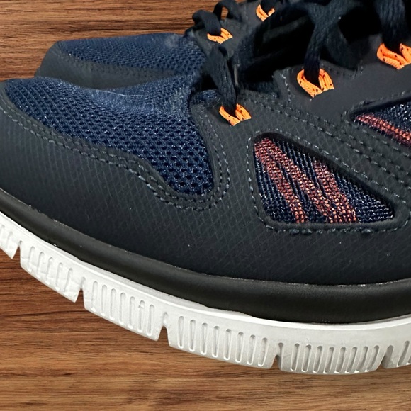 Men’s Skechers Navy & Orange Mesh S Logo Lightweight Running Sneakers, Size 12. - Picture 10 of 13